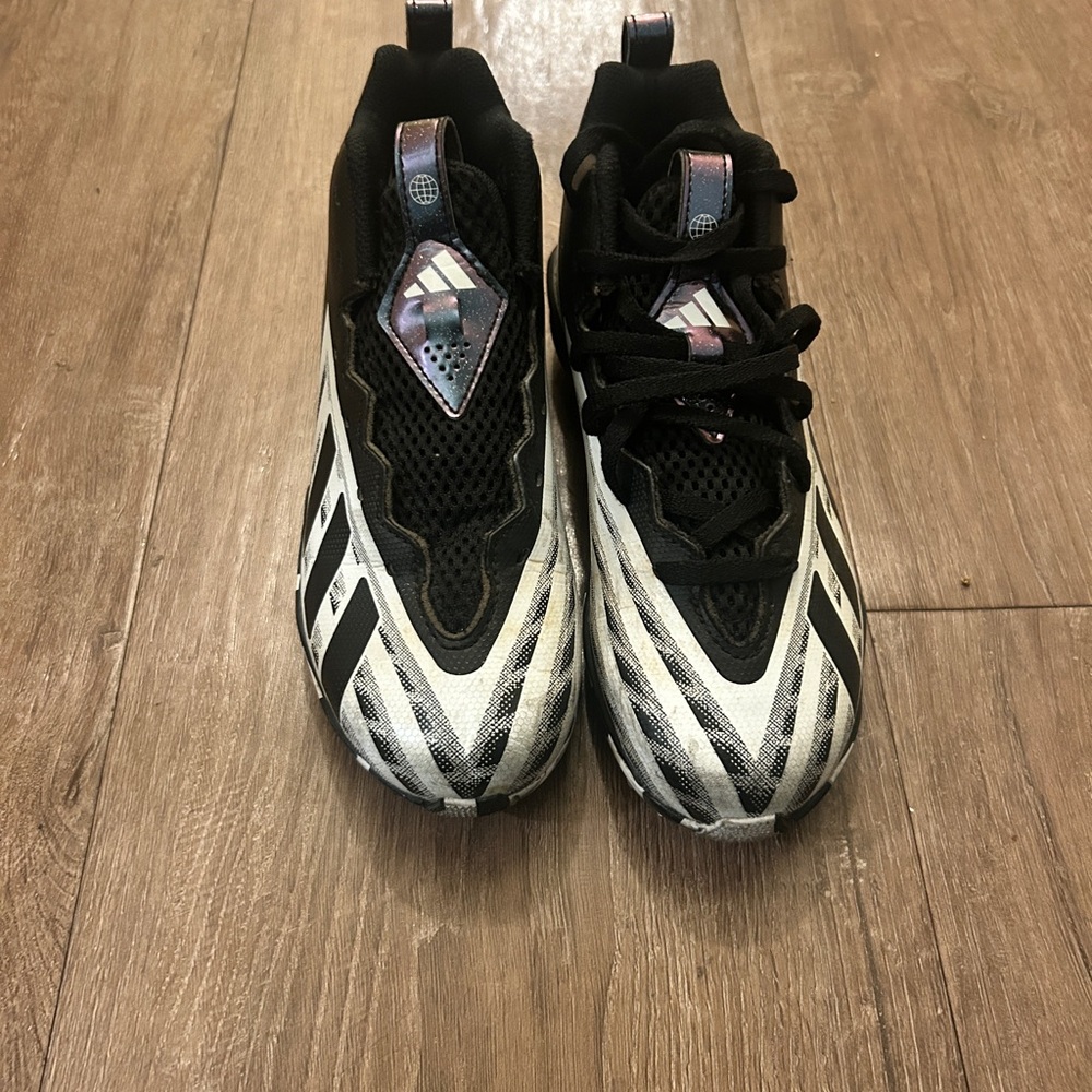 Adidas Black and White Sneakers for Everyday Comfort